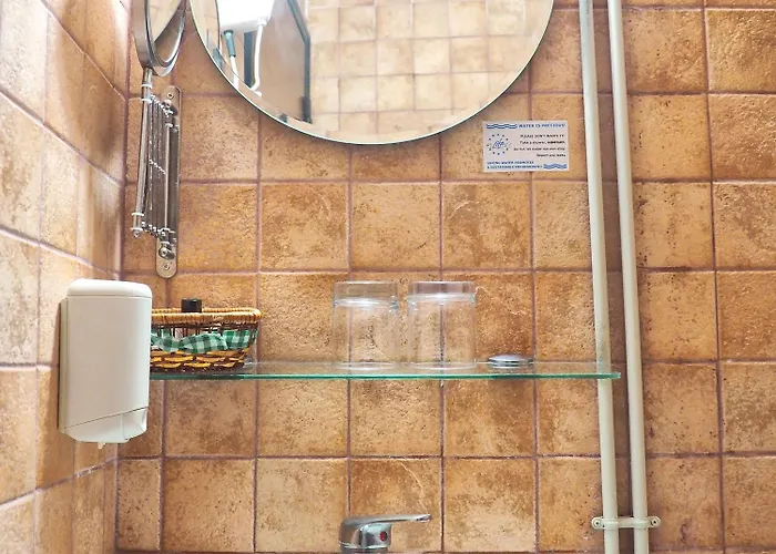 Domus بيت ضيافة *