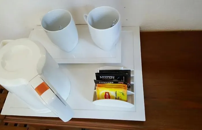 Domus ゲストハウス *