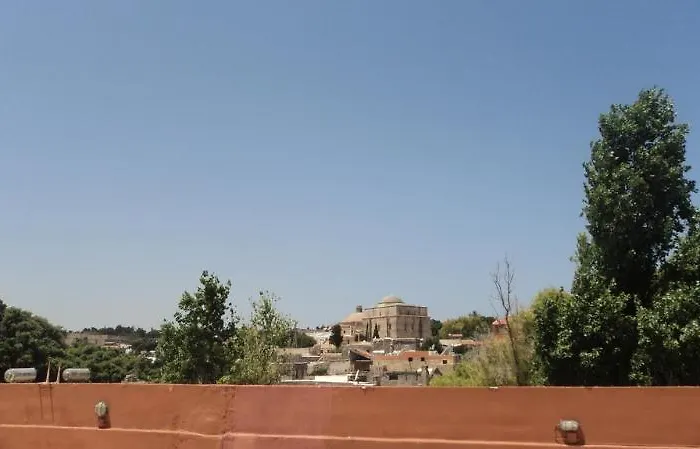 Domus ゲストハウス